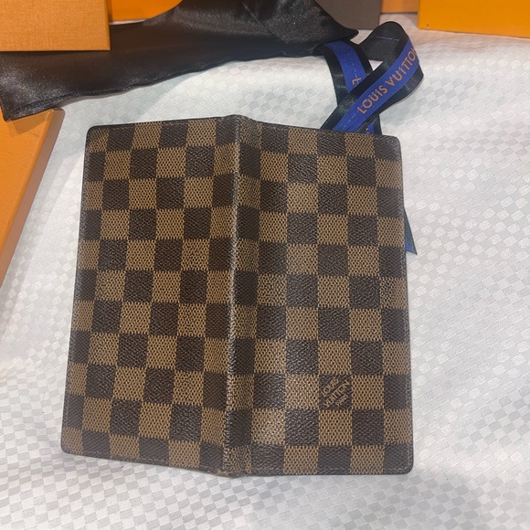 Louis Vuitton Damier Ebene Logo Print Wallet - Picture 2 of 15